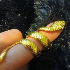 Salamone by sameera cobra ring